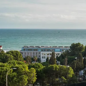 Apartamento Ocean View - Pool And Sea View & Center, Albufeira